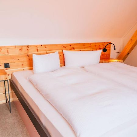 באמברג Hotel Andres מראה חיצוני תמונה