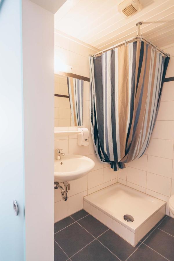 באמברג Hotel Andres מראה חיצוני תמונה