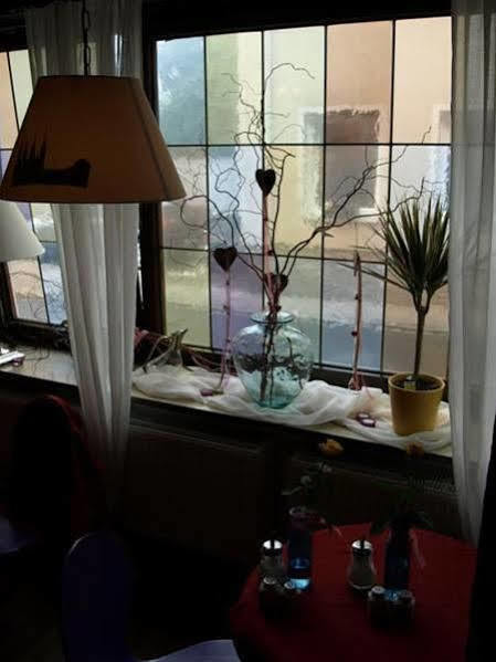 באמברג Hotel Andres מראה חיצוני תמונה